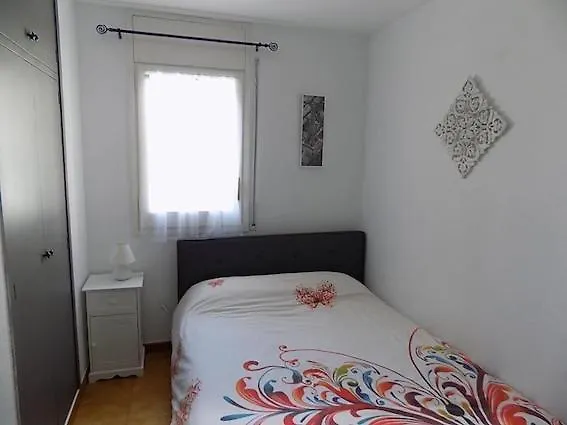 אמפוריבראבה Appartement Pres De La Plage ספרד